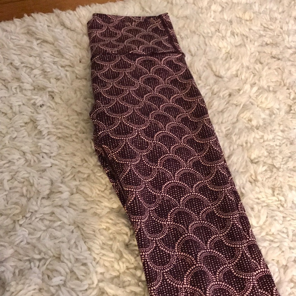 AERIE LEGGINGS SIZE M